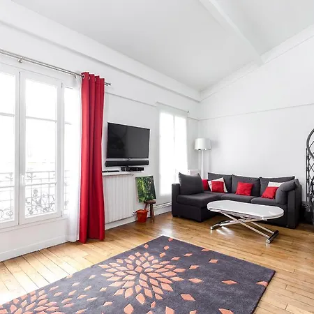 Apartment Duplex 13 *