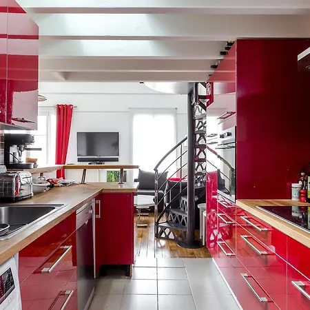 Apartment Duplex 13 *